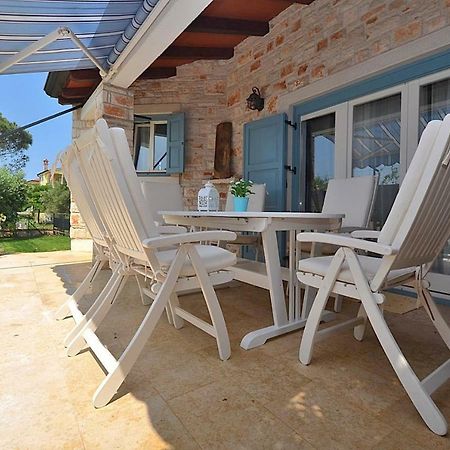 Holiday Home Sverko Novigrad  Luaran gambar
