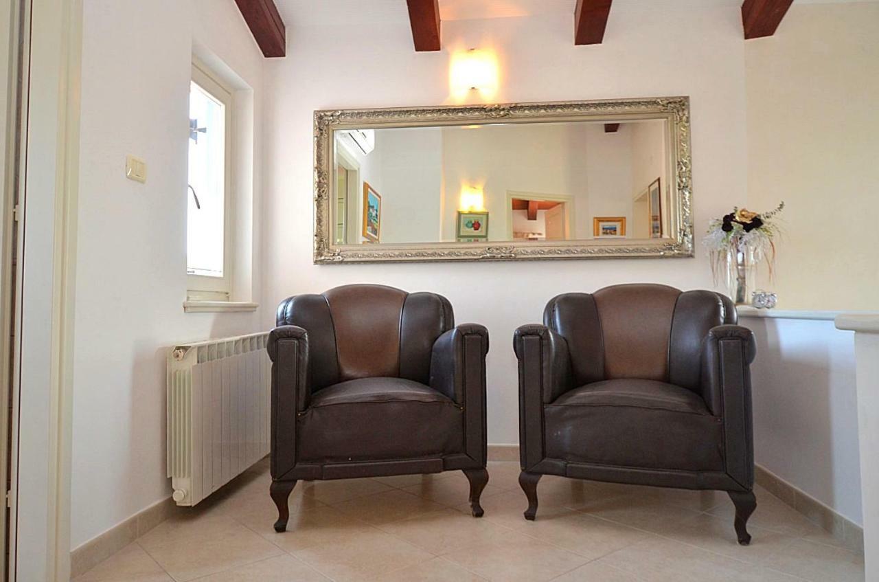 Holiday Home Sverko Novigrad  Luaran gambar