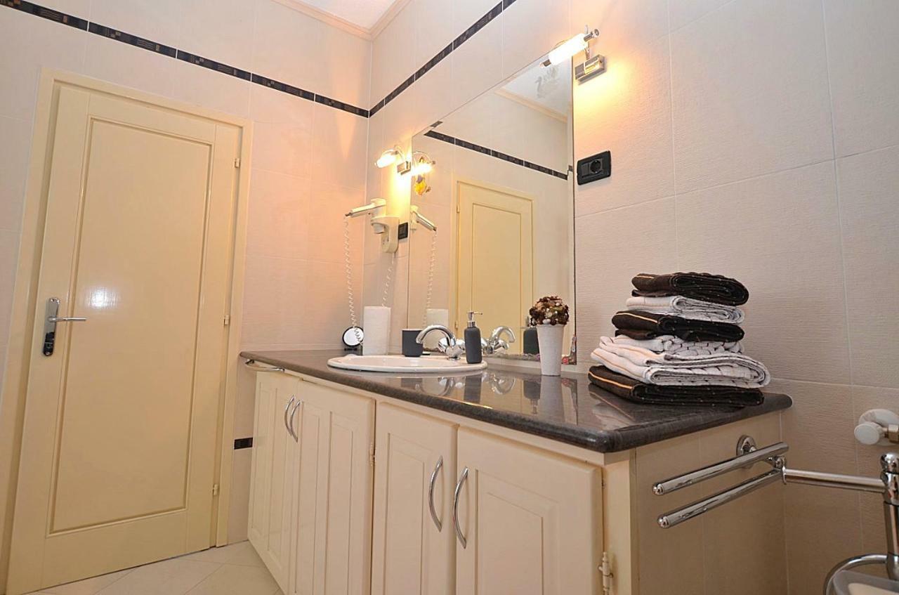 Holiday Home Sverko Novigrad  Luaran gambar