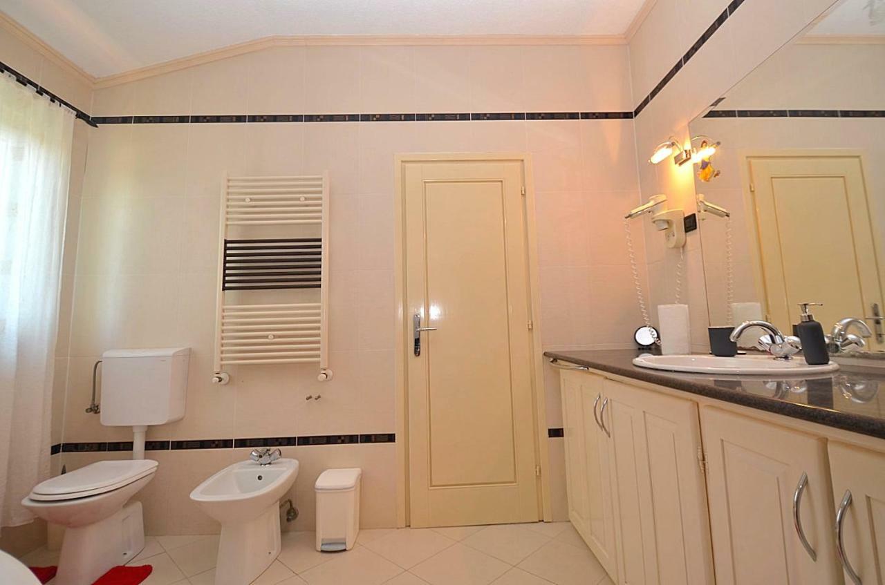 Holiday Home Sverko Novigrad  Luaran gambar