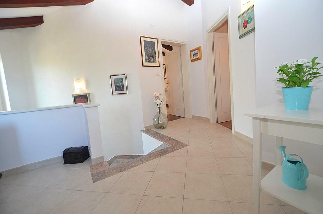 Holiday Home Sverko Novigrad  Luaran gambar