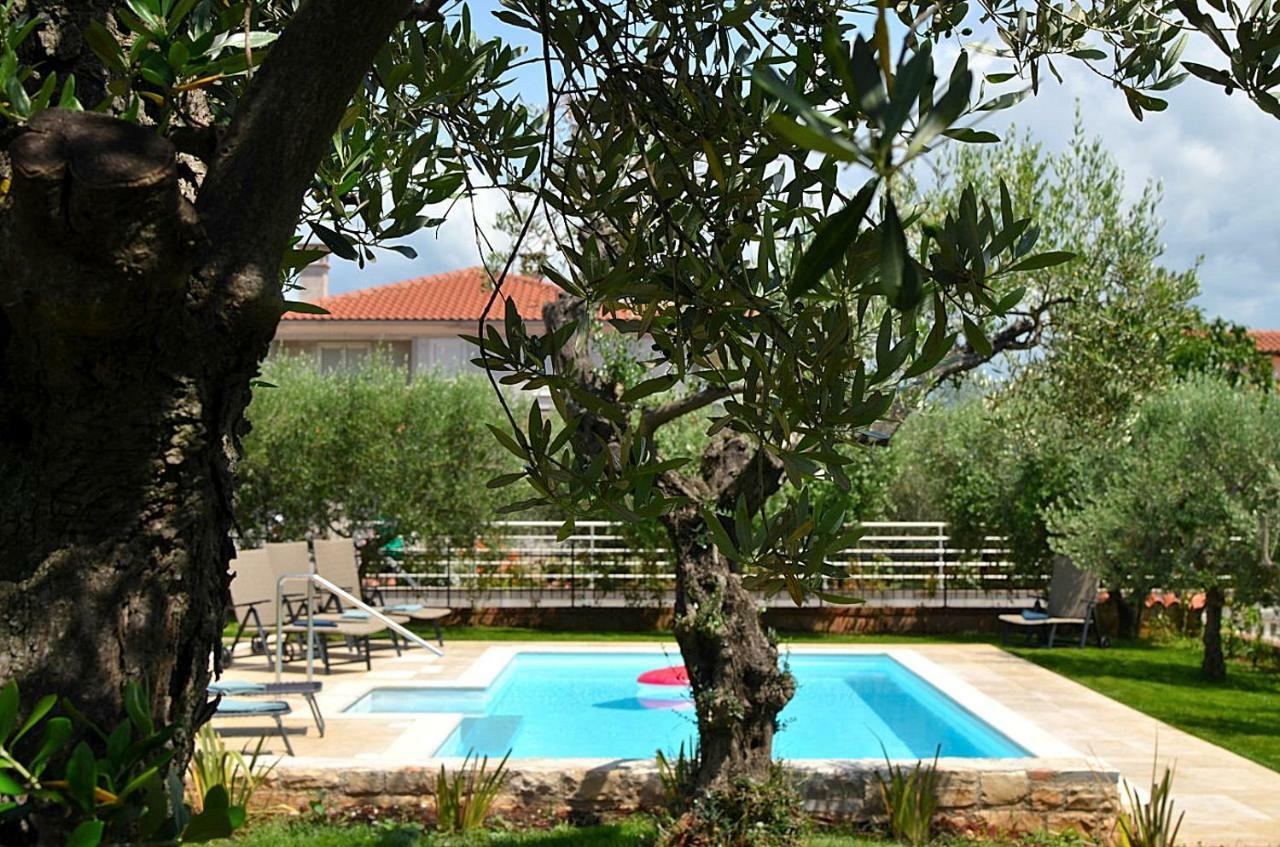 Holiday Home Sverko Novigrad  Luaran gambar
